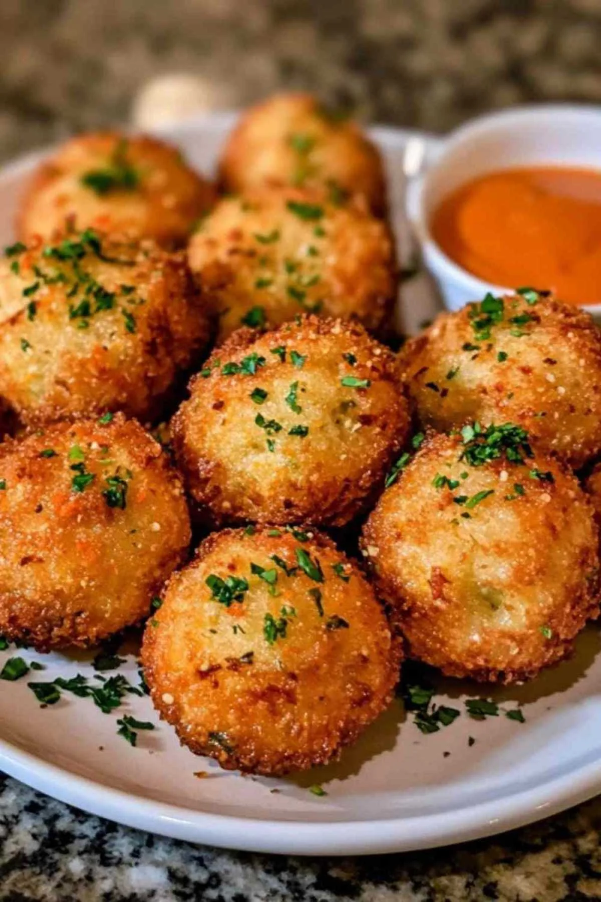 Beignets de légumes croustillants dorés et appétissants