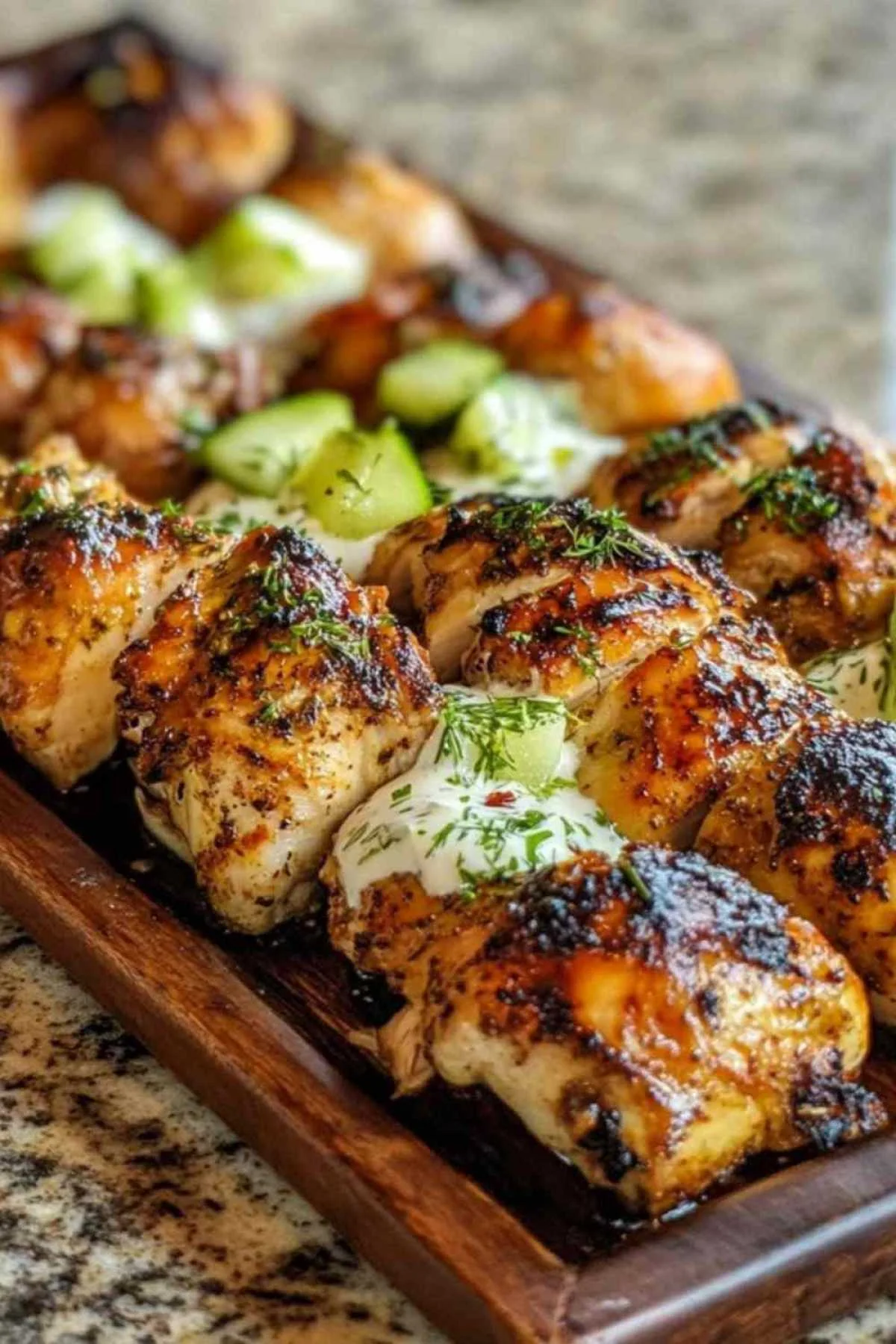 Poulet à la grecque mariné dans les herbes et le citron
